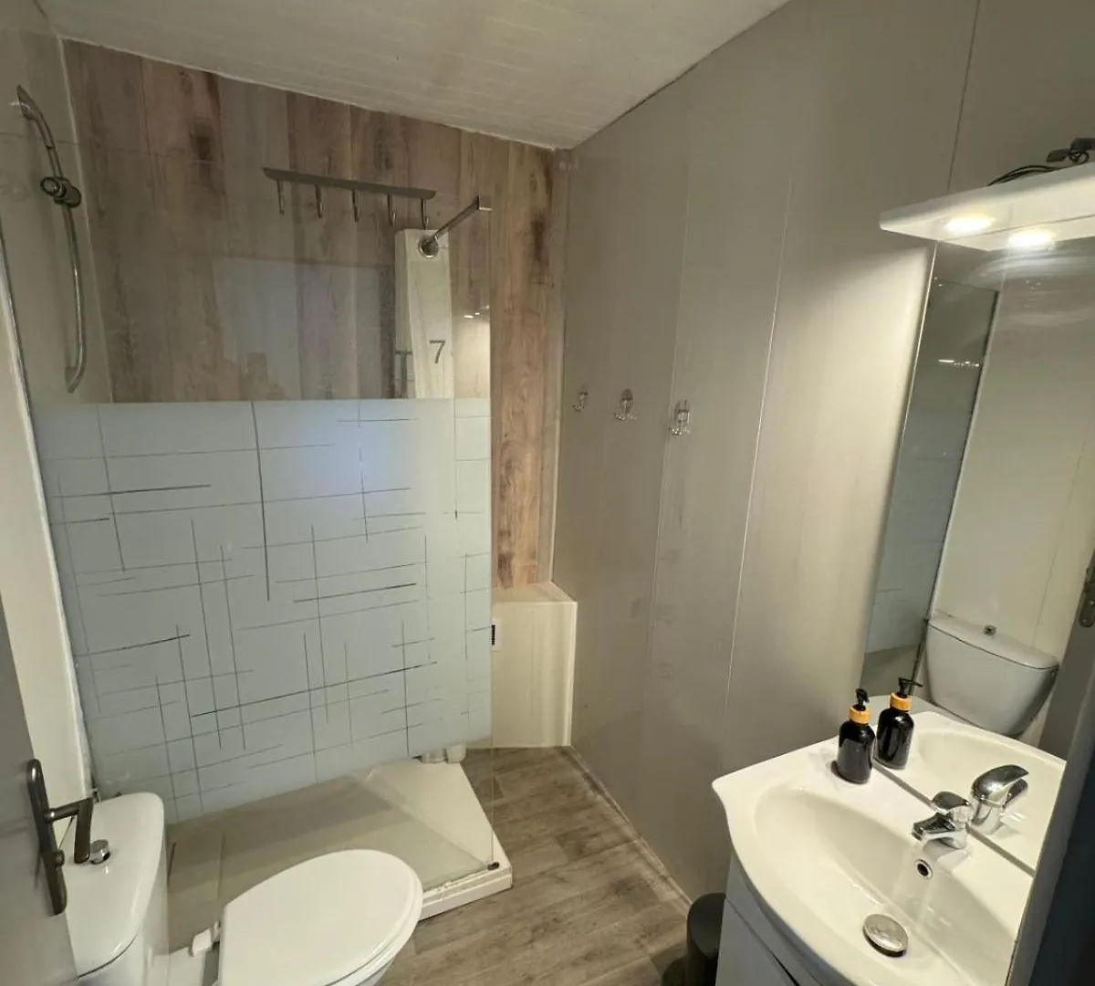 Appartement St Montan Saint-Montan 0*,